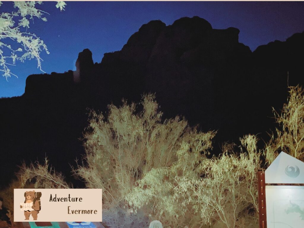 Staring the Camelback Mountain hike early in the morning can make it less hard by avoiding the hot temperatures later in the day. 