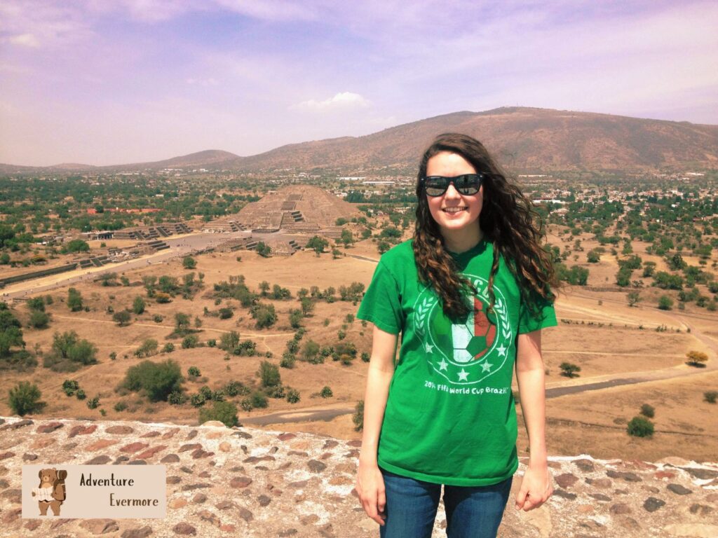 Although tours can be a bit cheesy, they're a safe way to explore Mexico City and usually more reasonably priced than taxis. 