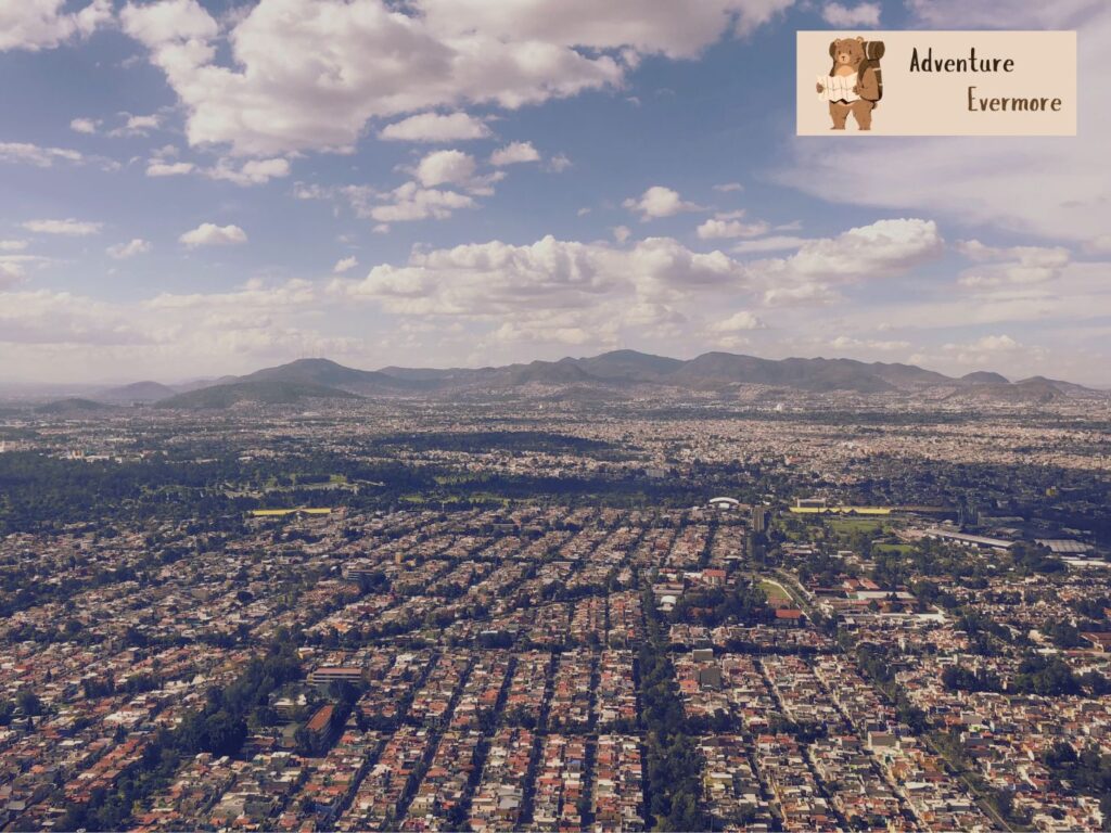 While taxis are typically not very safe in Mexico City, there are a few select situations where they may be required and they can be okay. 