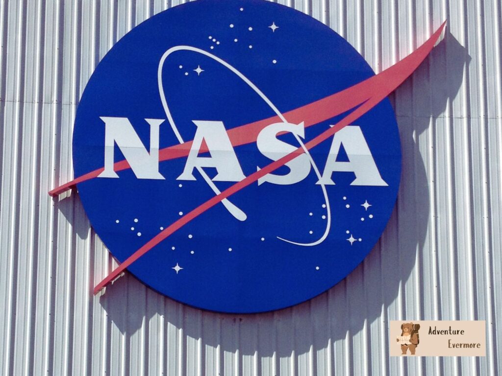The only reason I think Houston, Texas is worth visiting is to see the NASA space center.