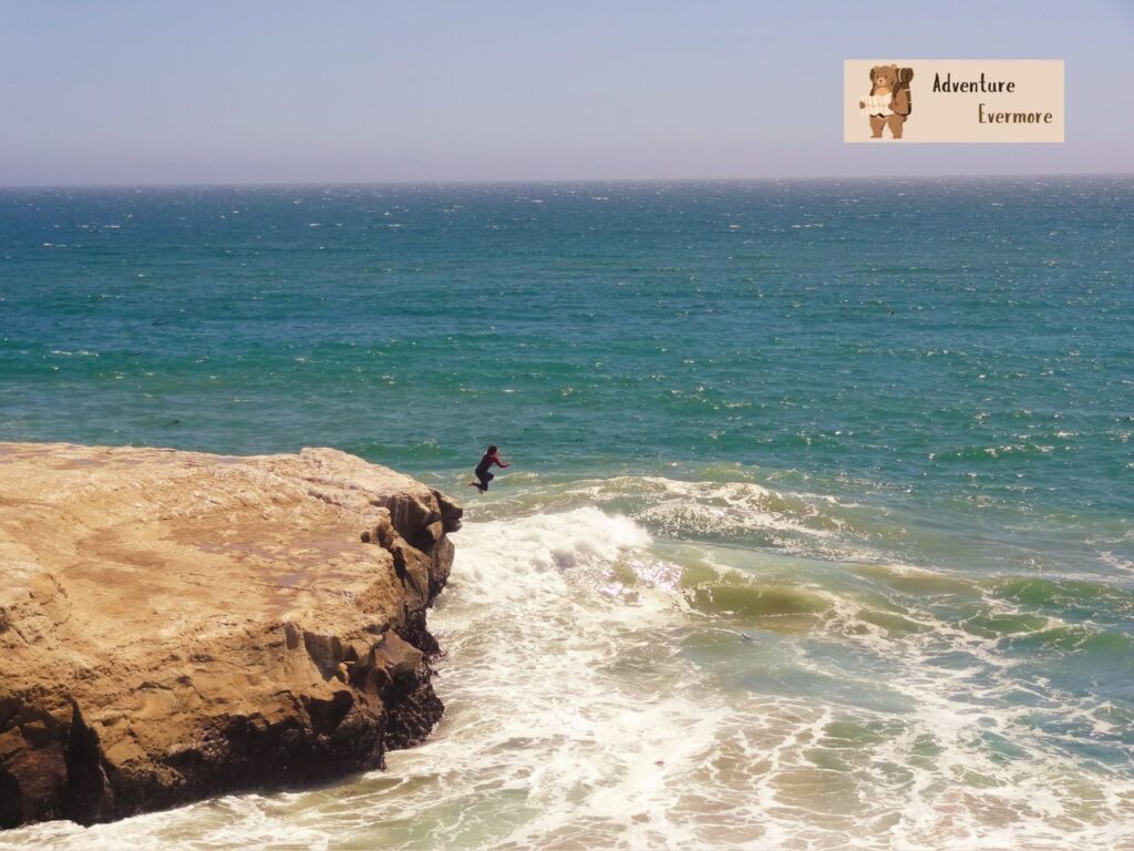 The water and terrain can be a little dangerous here so watching others surf or cliff jump can still be fun. 