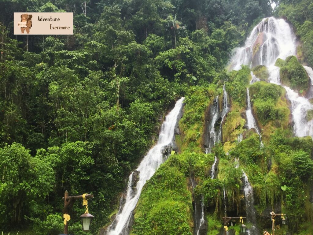 You can spend a few hours or multiple days at the hot springs in Santa Rosa de Cabal. 
